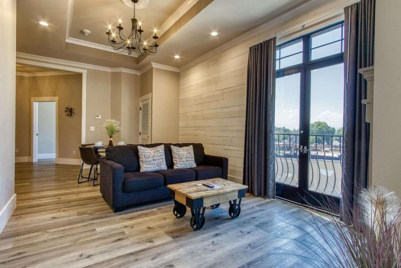 Hotel New Collection Smoky Mountains 2*